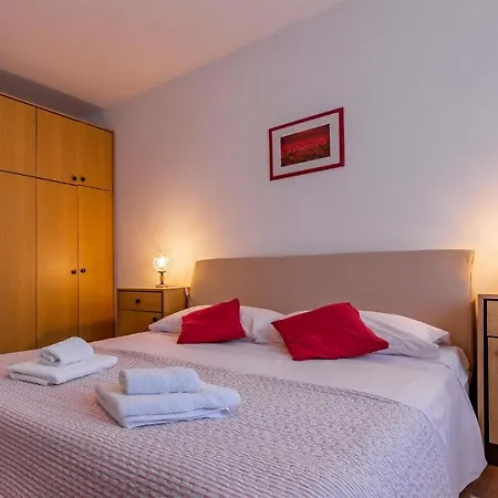 Appartement Gorgeous In With Kitchen *